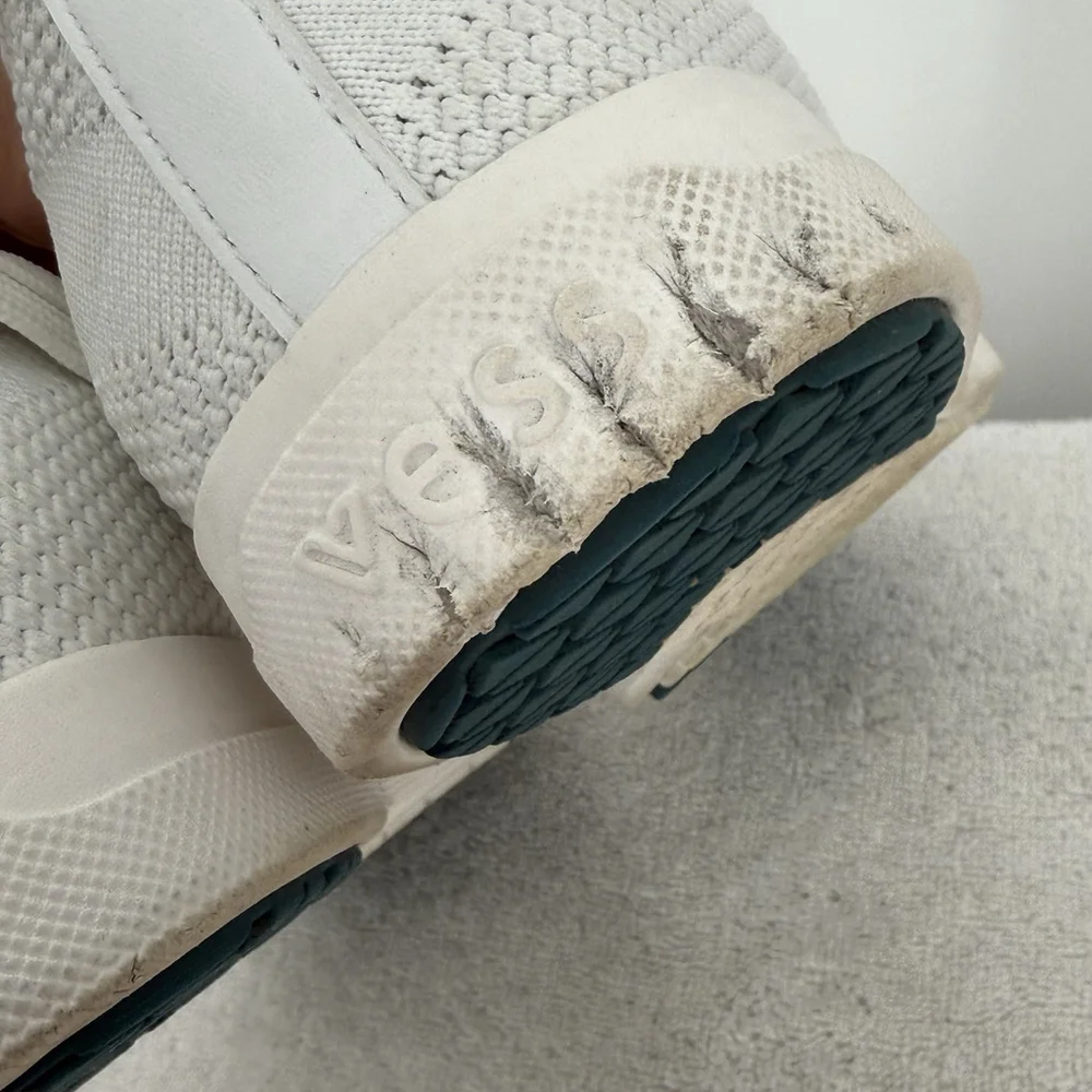Vessi Womens Weekend Sneaker Size 9 Waterproof White Knit Casual Shoe Athletic